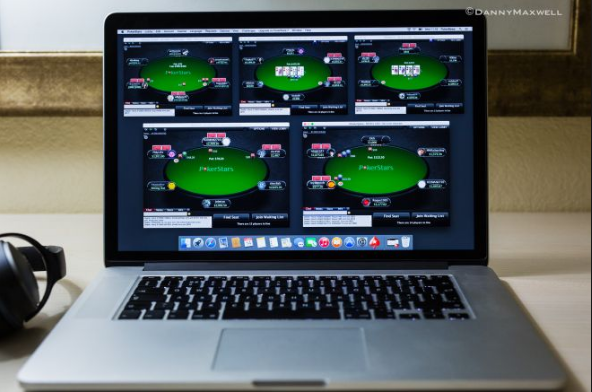 online poker laptop